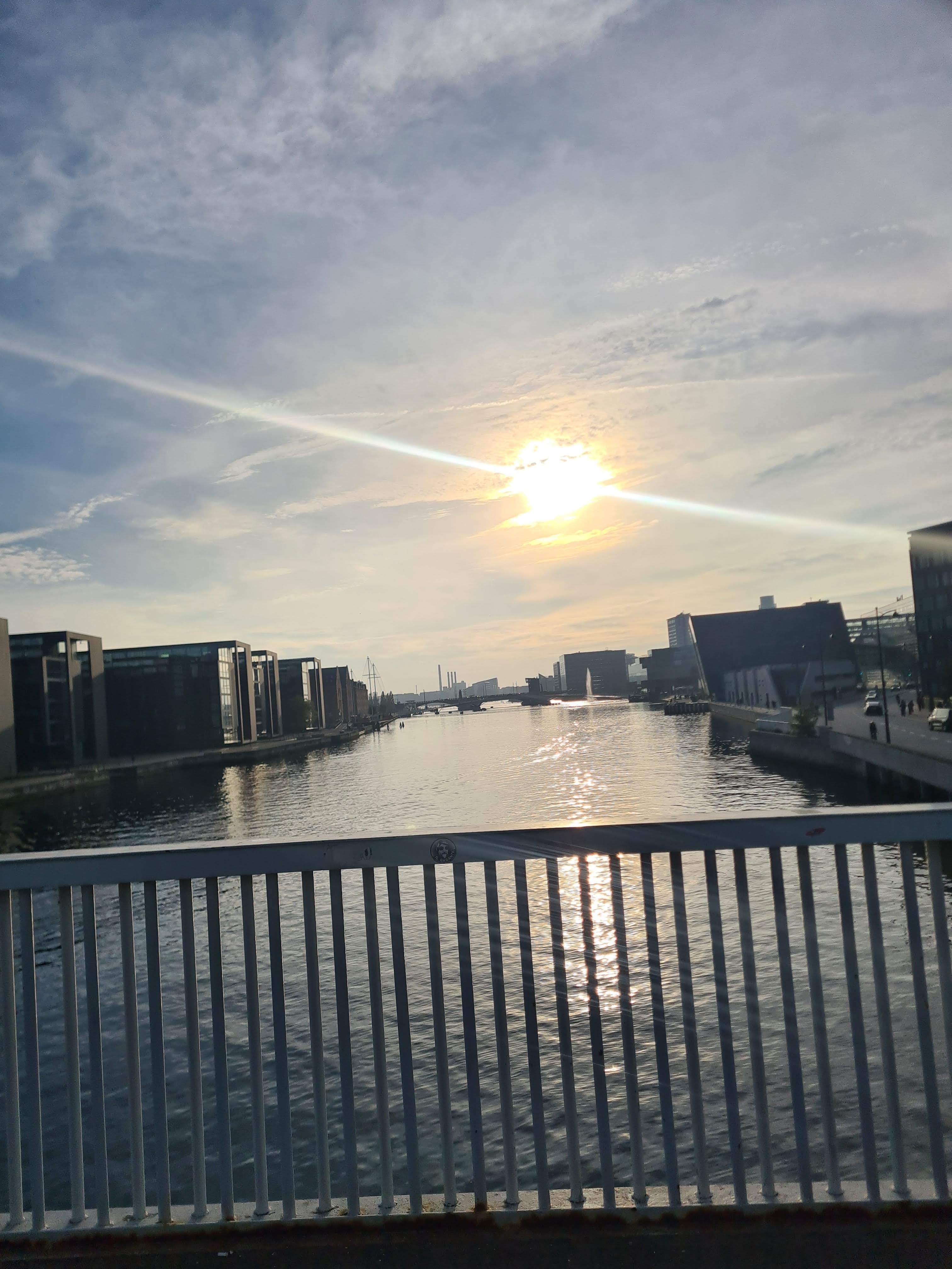 Gå udenfor. Det er ikke mere avanceret end det.